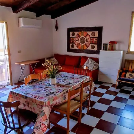 Appartement A Due Passi Dal Centro Di - Terra E Luna Rossa Conversano