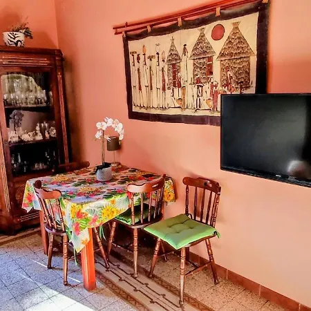Appartement A Due Passi Dal Centro Di - Terra E Luna Rossa *