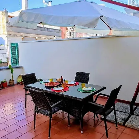 Apartment A Due Passi Dal Centro Di - Terra E Luna Rossa Conversano