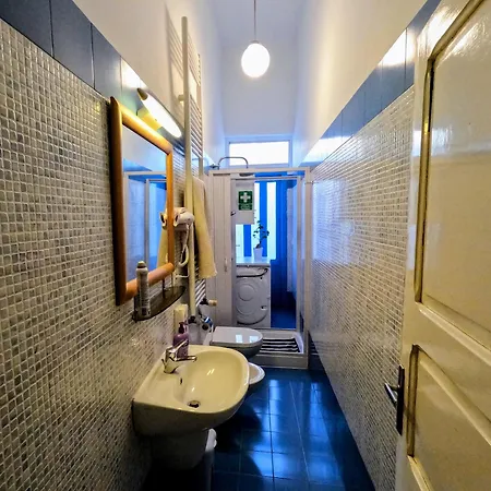 Appartement A Due Passi Dal Centro Di - Terra E Luna Rossa *